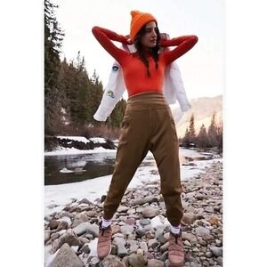 Free People Movement Total Eclipse Fleece Jogger Pants Desert Palm Brown Small